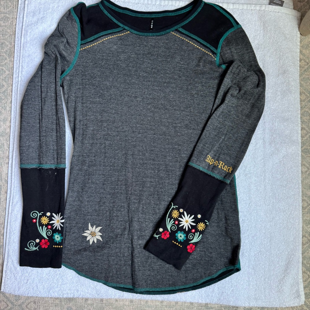 Alp N Rock Gray and Black reversible Long Sleeve Tee